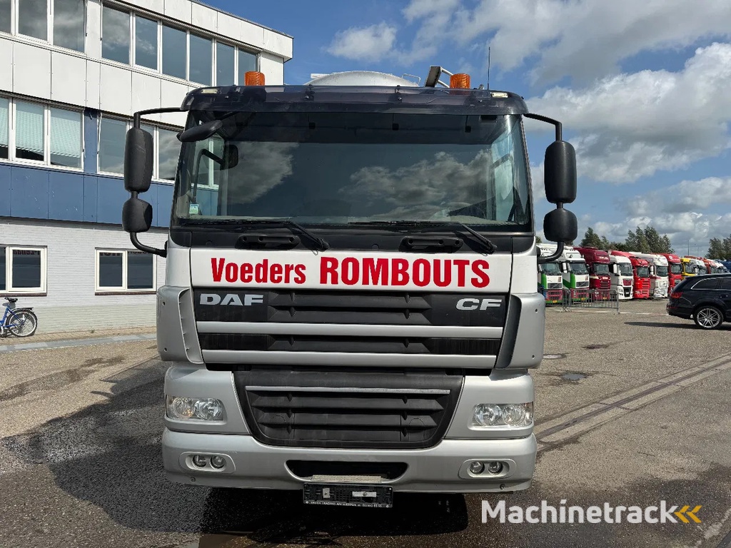 DAF CF 85.360 8X2 EURO 5 + TANK 32.700 LITER - LAMBRECHT