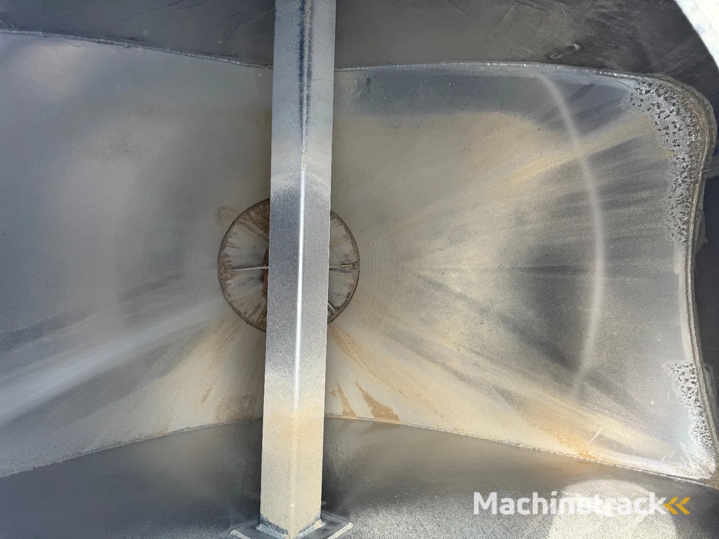 DAF CF 85.360 8X2 EURO 5 + TANK 32.700 LITER - LAMBRECHT