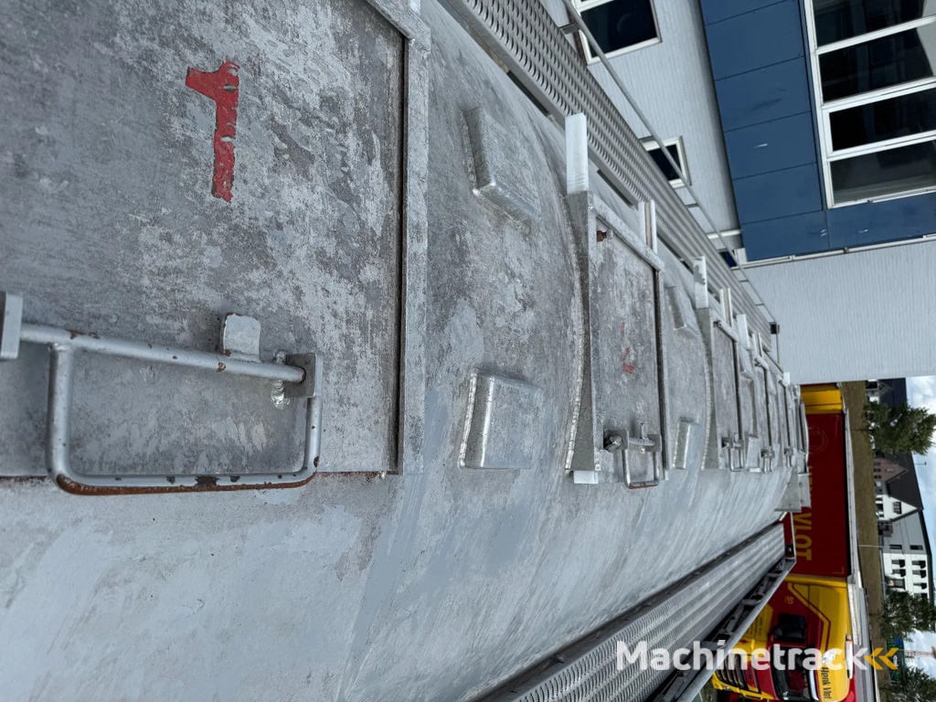 DAF CF 85.360 8X2 EURO 5 + TANK 32.700 LITER - LAMBRECHT