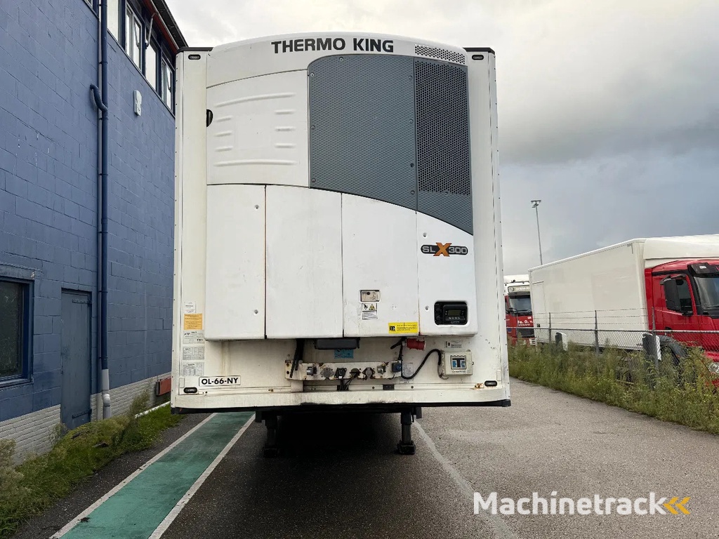 Schmitz Cargobull SKO24 + THERMOKING SLX 300 D&E