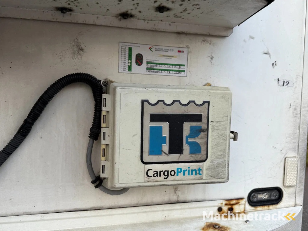 Schmitz Cargobull SKO24 + THERMOKING SLX 300 D&E