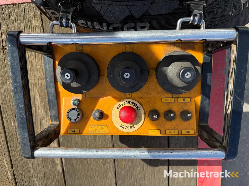 MAN 33.463 33-463 8x4 met 62 effer kraan 6x uitschuifbaar