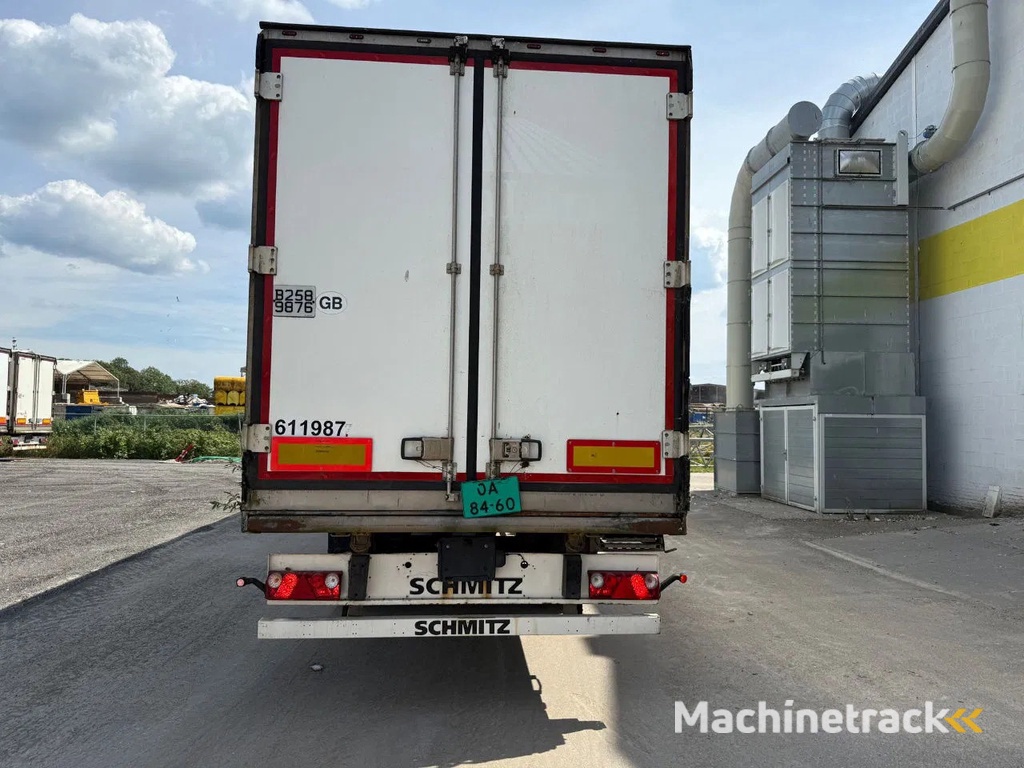 Schmitz Cargobull Schmitz Cargobull PRICES FROM €6950 TO €8950,- 40 X CARRIER 1850 MT D/E SAF AXELS