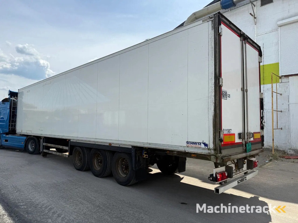 Schmitz Cargobull Schmitz Cargobull PRICES FROM €6950 TO €8950,- 40 X CARRIER 1850 MT D/E SAF AXELS