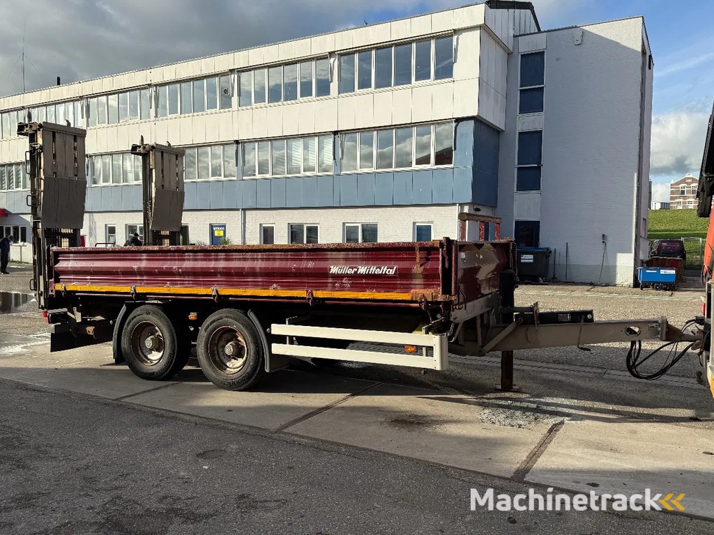 Müller-Mitteltal 2 AXLE + 3-SIDE TIPPER + RAMPS