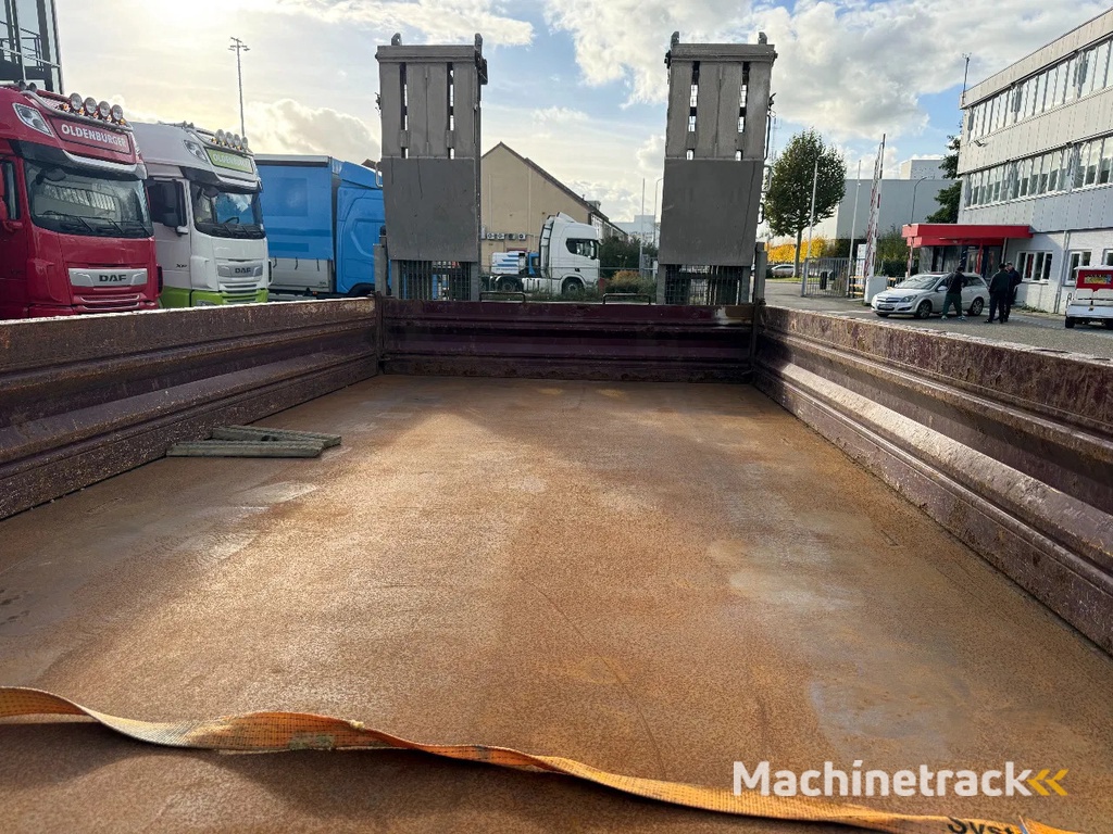 Müller-Mitteltal 2 AXLE + 3-SIDE TIPPER + RAMPS