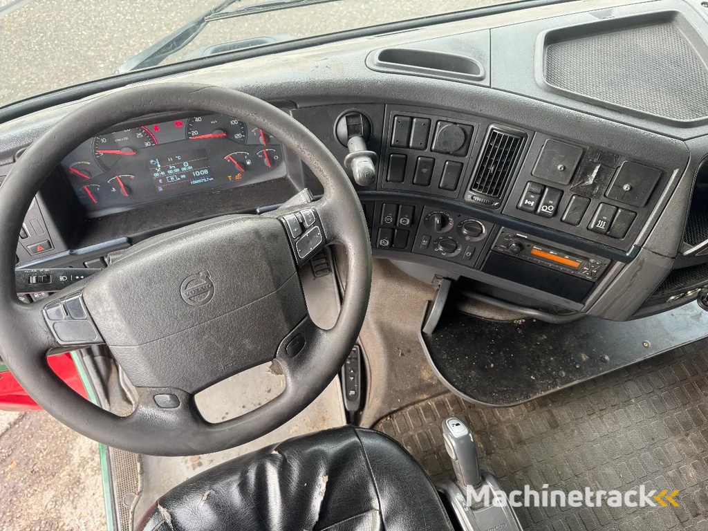 Volvo FH 6X2 LIFTING / STEERING AXLE