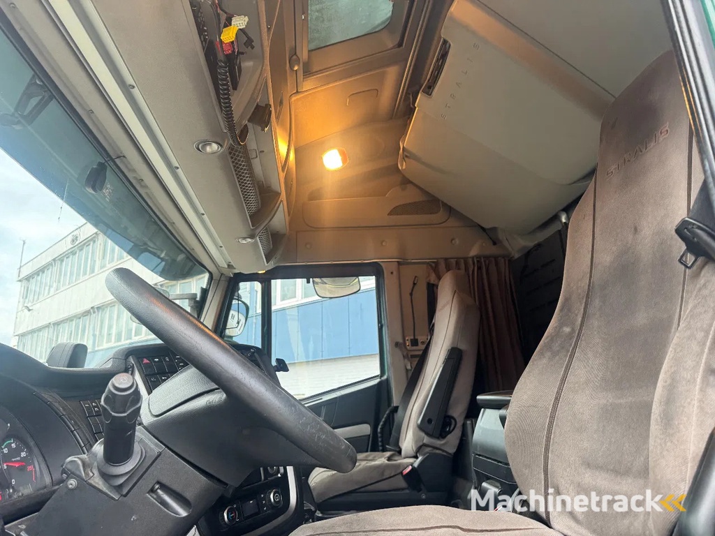 Iveco Stralis 460 4X2 EURO 6 SKIRTS AIRCO RADIO