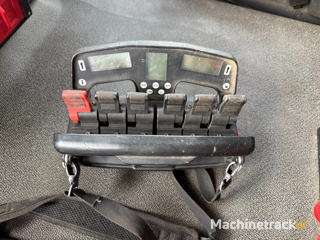 Renault Premium 430 8X4 EEV + HIAB 477 E-7 HIPRO + REMOTE