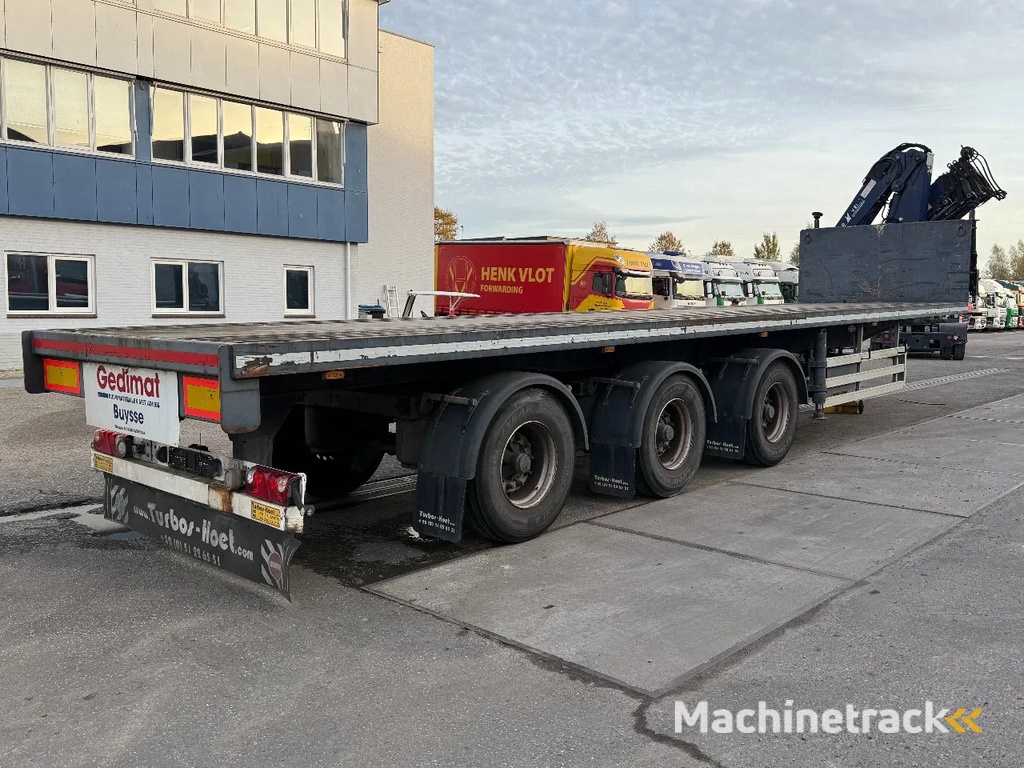 TURBO'S HOET 3 AXLE + AMCO-VEBA V929 6S CRANE + REMOTE