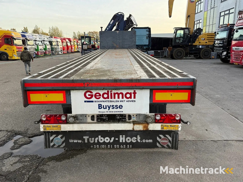 TURBO'S HOET 3 AXLE + AMCO-VEBA V929 6S CRANE + REMOTE