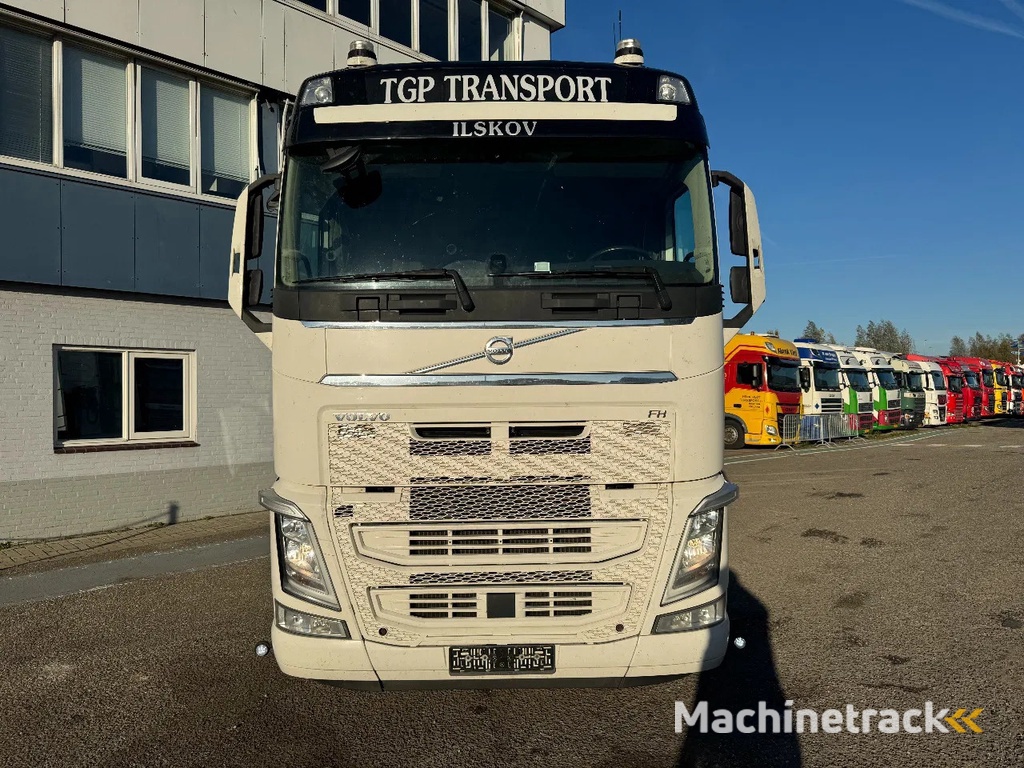 Volvo FH 460 6X2 EURO 6 CHASSIS 2021 STEERING AXLE SKIRTS