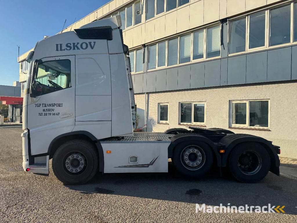 Volvo FH 460 6X2 EURO 6 CHASSIS 2021 STEERING AXLE SKIRTS