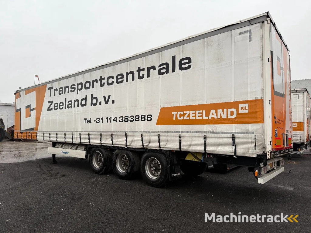 Krone SD - 3 AXLE + SLIDING ROOF
