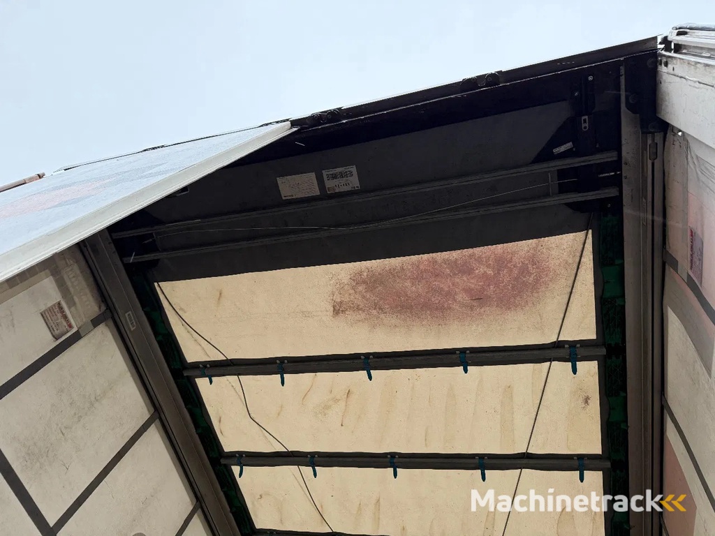 Krone SD - 3 AXLE + SLIDING ROOF