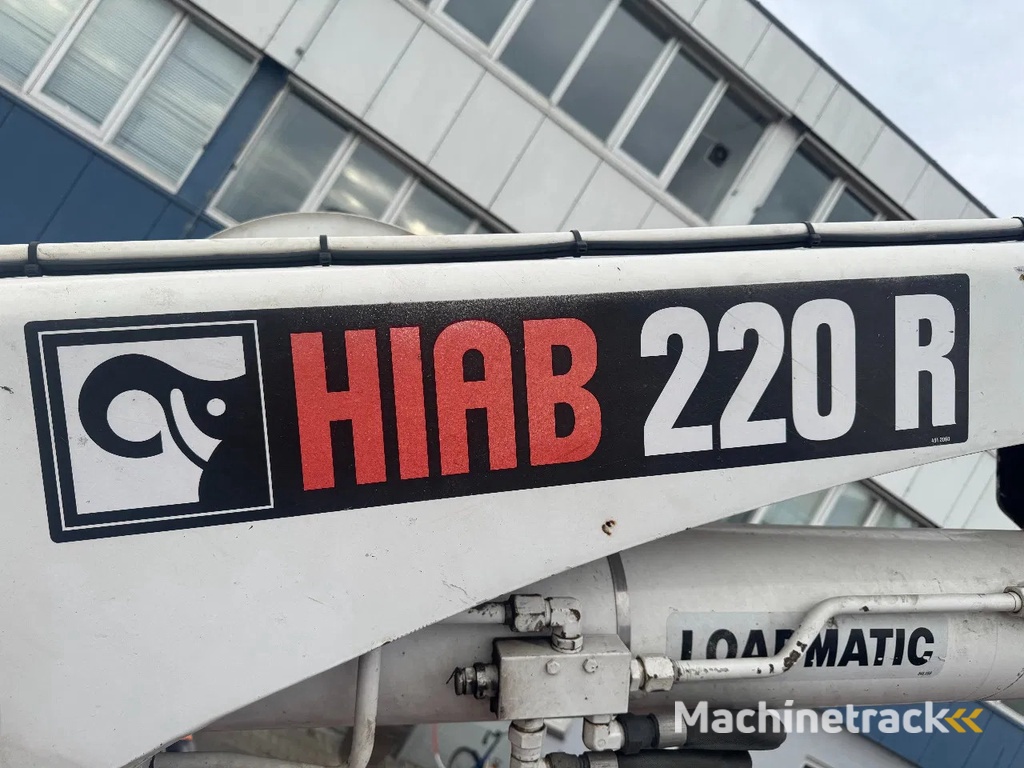 Floor FLO-17-30H2 + HIAB R220-F5
