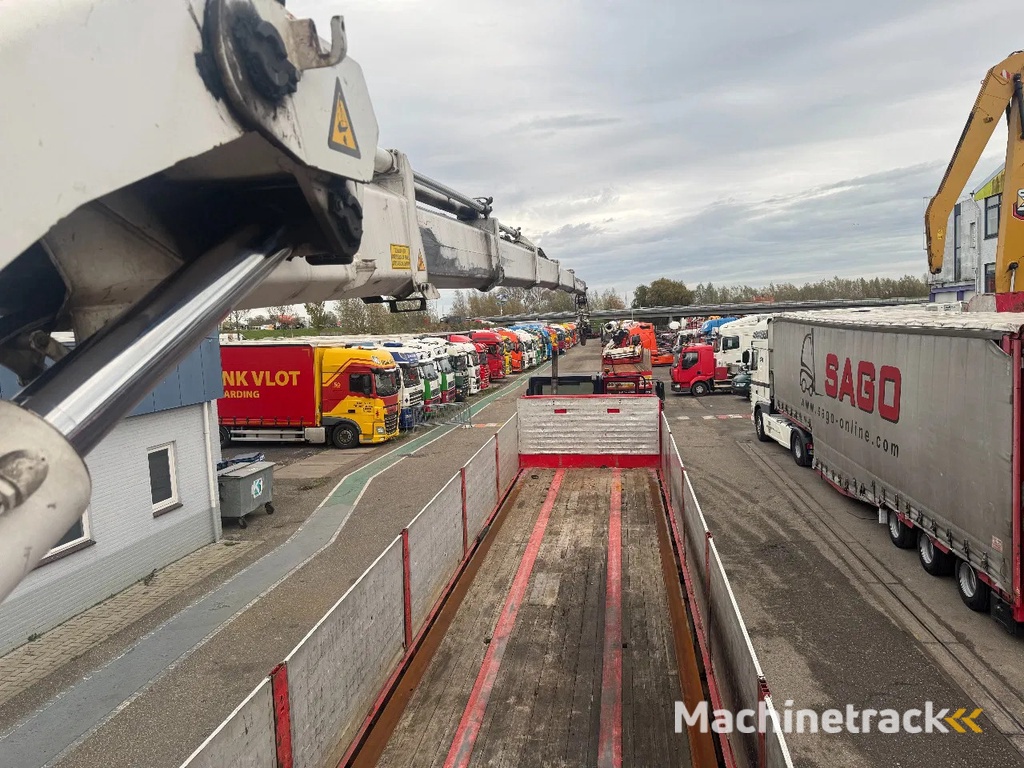 Floor FLO-17-30H2 + HIAB R220-F5