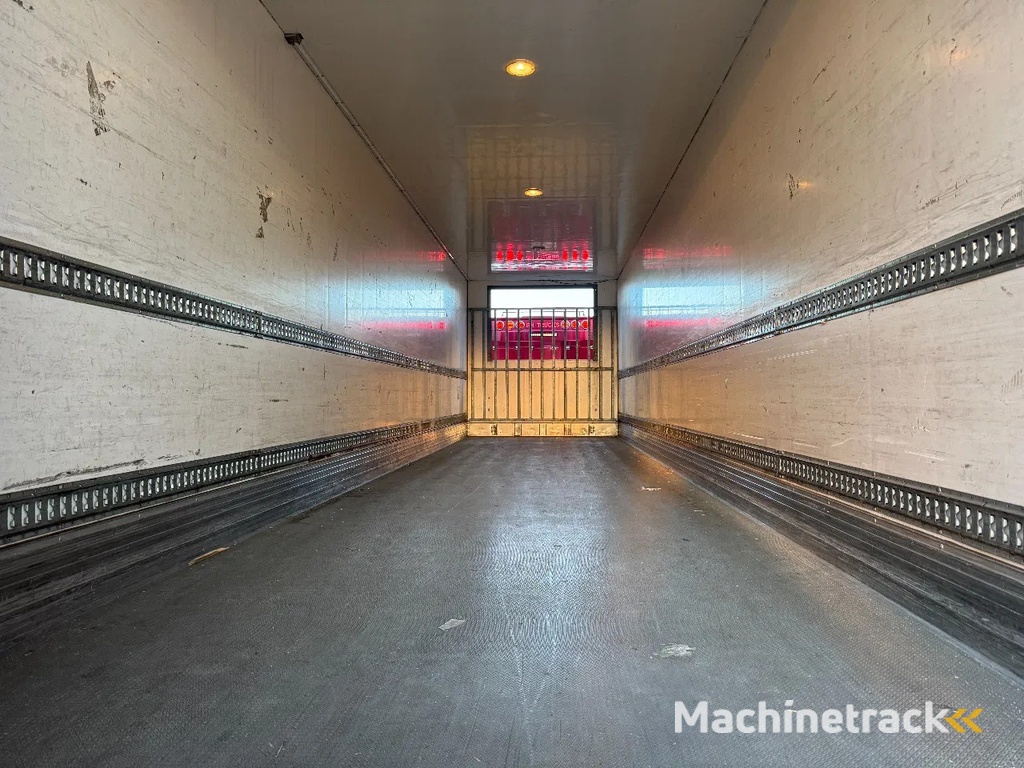 Chereau 2 AS - SAF - ISOLATED BOX + DHOLLANDIA LIFT 2.000 KG