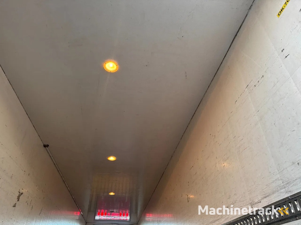 Chereau 2 AS - SAF - ISOLATED BOX + DHOLLANDIA LIFT 2.000 KG