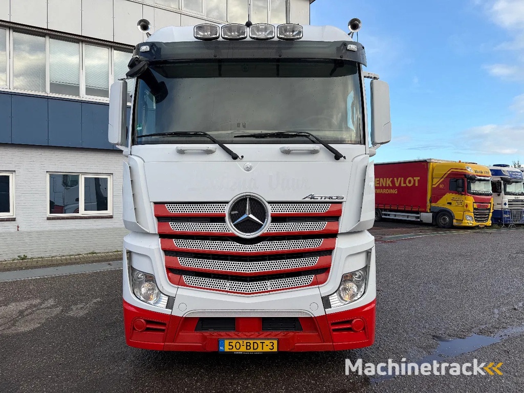 Mercedes-Benz Actros 1842 4X2 MEGA + LIFTING DISH (HEFSCHOTEL)