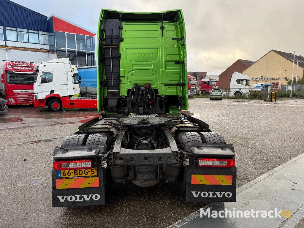 Volvo FH 460 4X2 EURO 6 + I-Shift + I-ParkCool + FULL SPOILERS