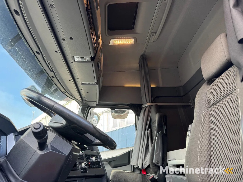 Renault T460 4X2 EURO 6 SKIRTS DOUBLE TANK