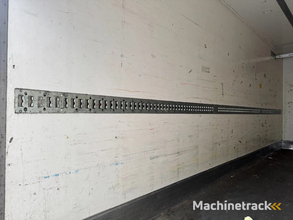 Volvo FE 280 6X2 EURO 6 DHOLLANDIA 2500 KG THERMO KING COOL UNIT