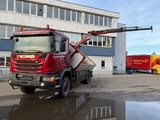 Minituur van Scania G370 4X4 EURO 6 + 3-SIDE TIPPER + PALFINGER PK9002 + REMOTE
