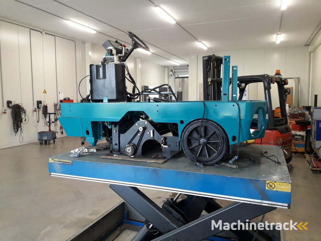 Schrobmachine Tennant 7300