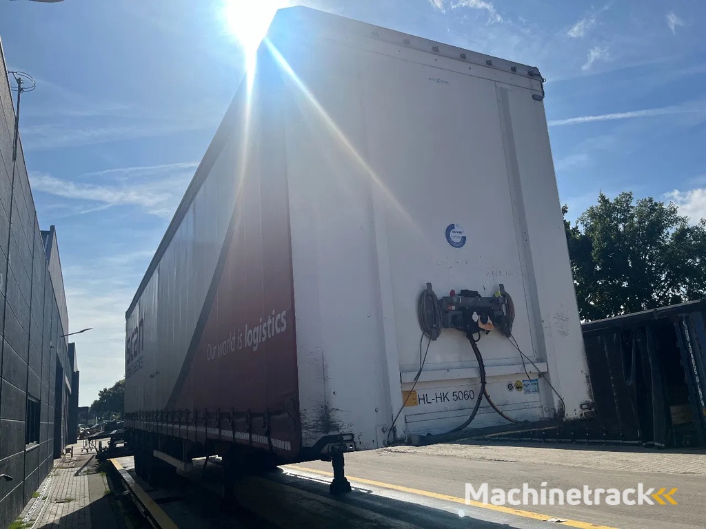 Pacton Mega schuifzeil oplegger | 5 tons laadklep | achterdeuren