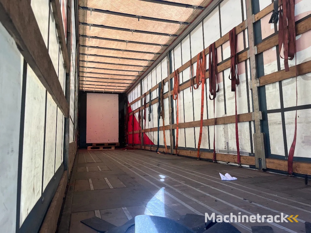 Pacton Mega schuifzeil oplegger | 5 tons laadklep | achterdeuren