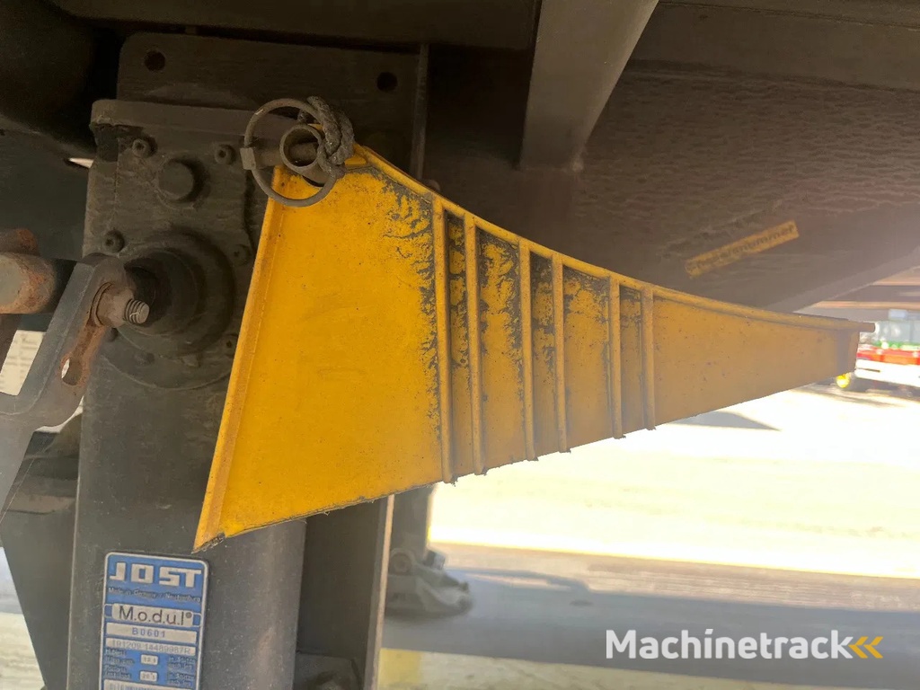 Pacton Mega schuifzeil oplegger | 5 tons laadklep | achterdeuren