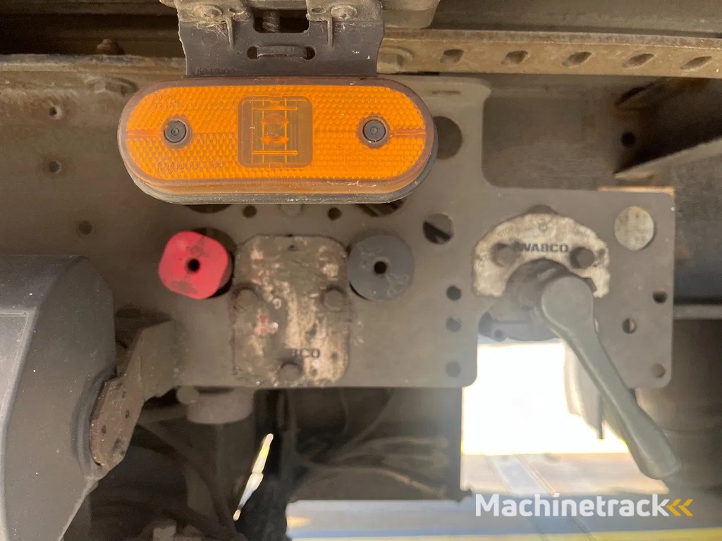 Pacton Mega schuifzeil oplegger | 5 tons laadklep | achterdeuren