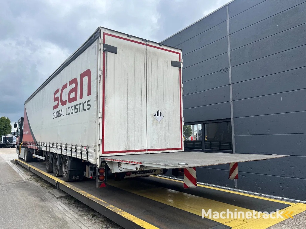 Pacton Mega schuifzeil oplegger | 9 tons laadklep | 5x available