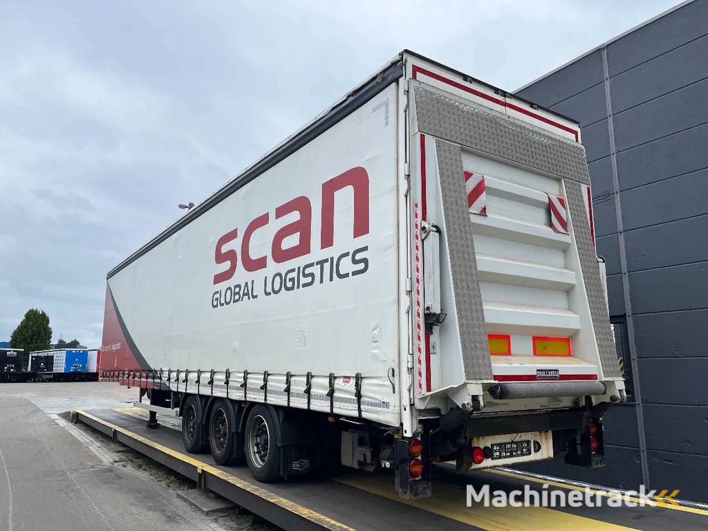 Pacton Mega schuifzeil oplegger | 9 tons laadklep | 5x available