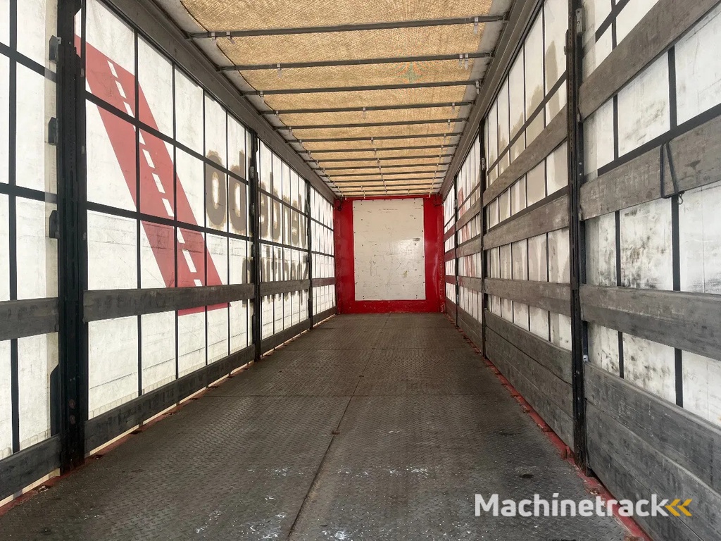 Pacton schuifzeil oplegger | Hefdak | Laadklep | Stalen vloer