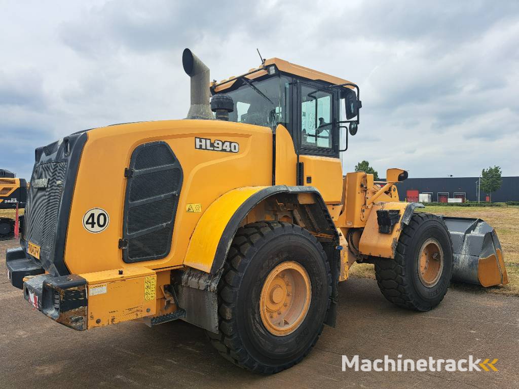 Hyundai HL 940