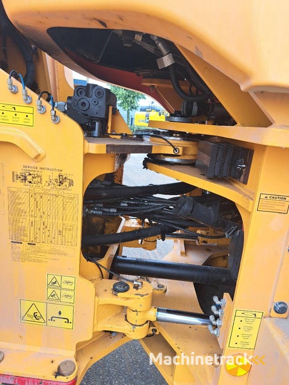 Hyundai HL 940
