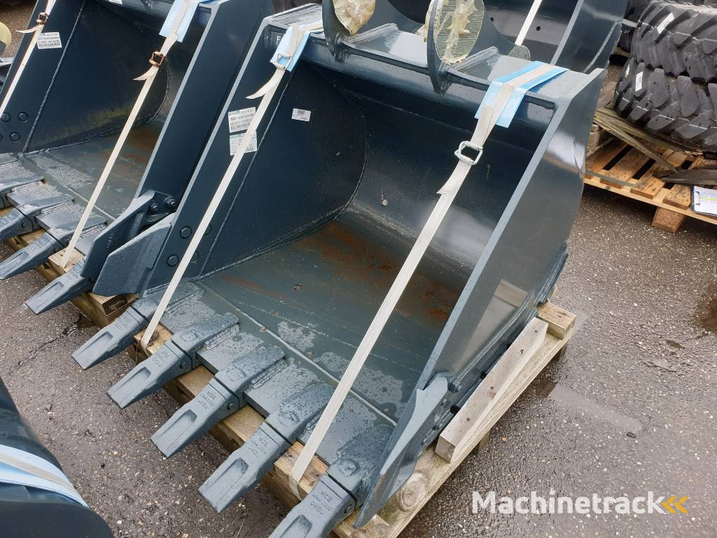 Hyundai Excavator digging bucket 140, 61K4-30101