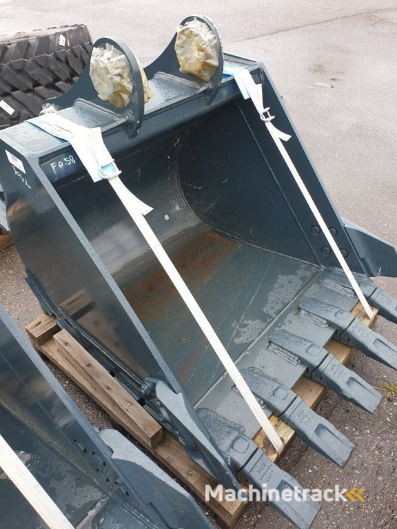 Hyundai Excavator digging bucket 140, 61K4-30101