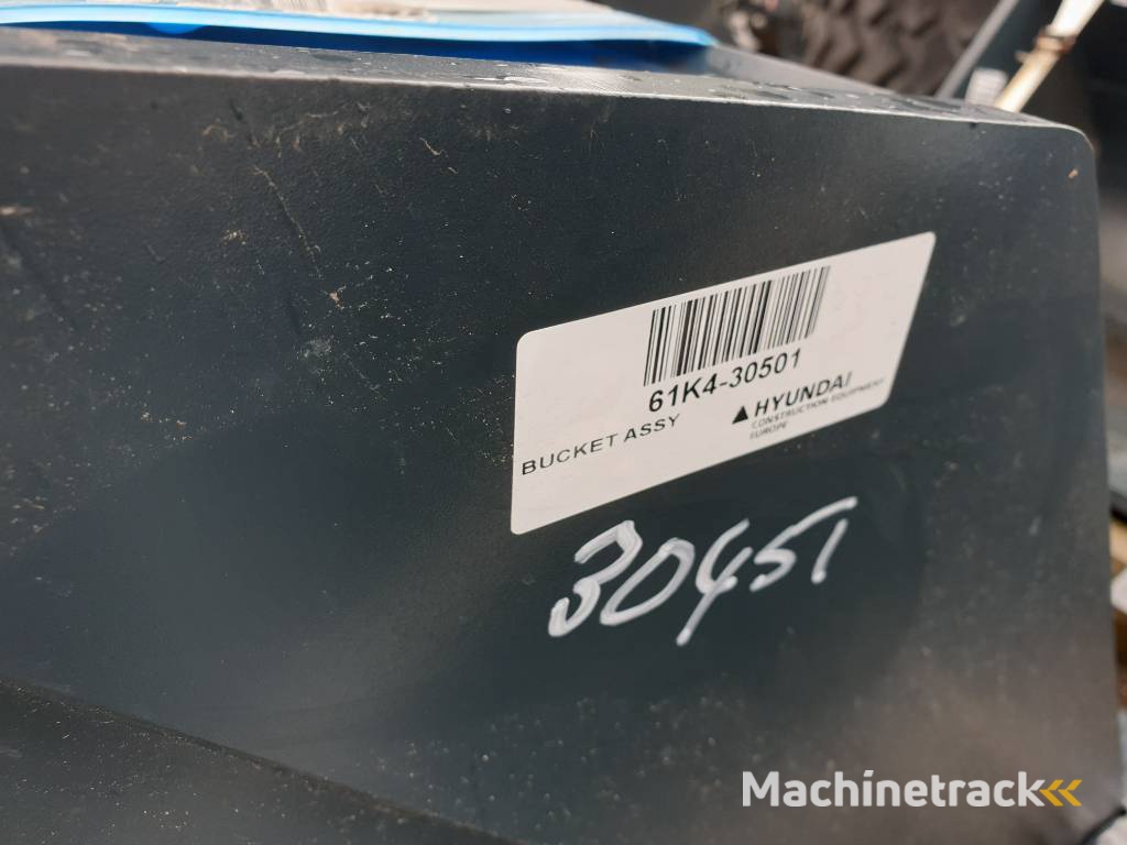 Hyundai Excavator digging bucket 140, 61K4-30501
