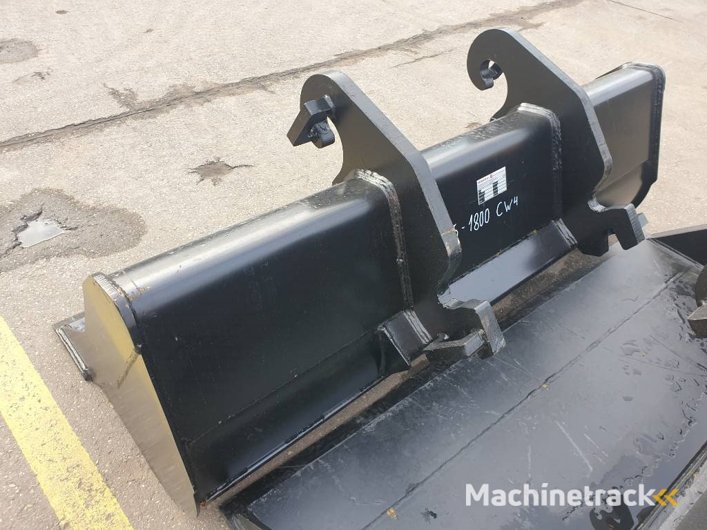 Hebaco Excavator ditch clean bucket CW40