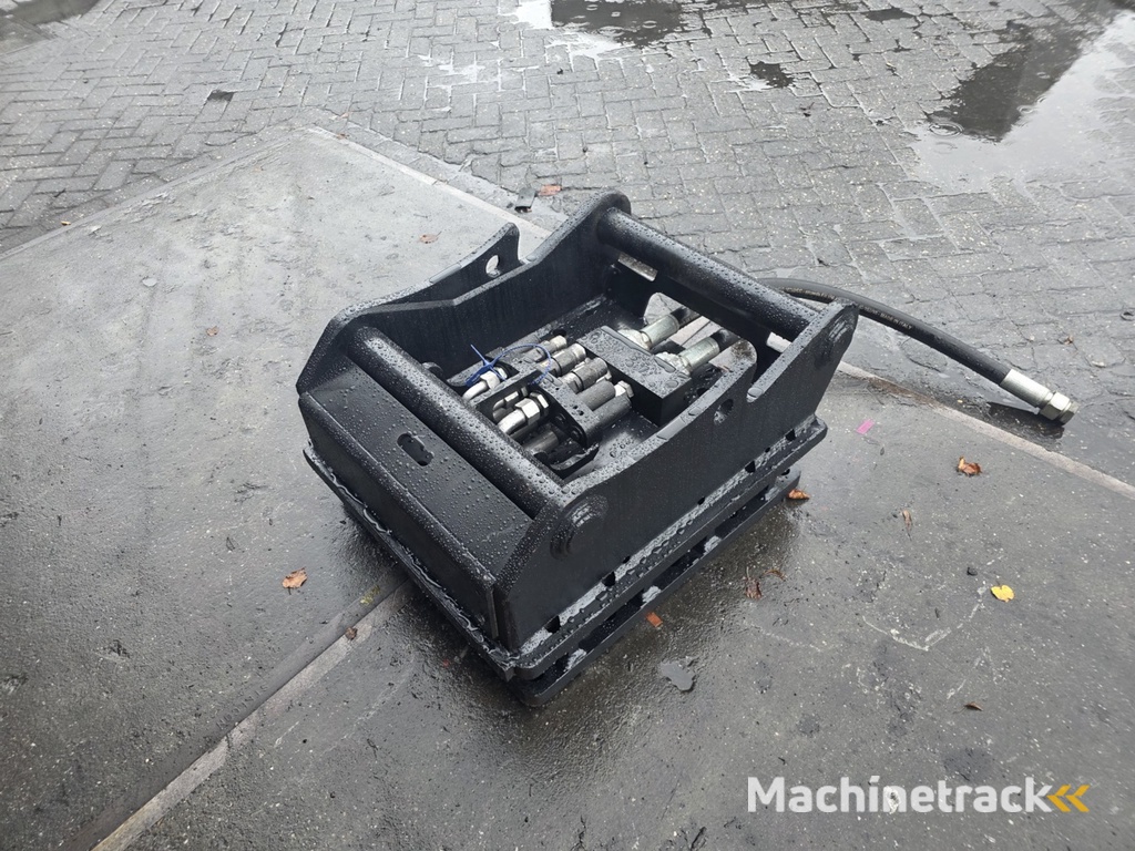 kopplaat steelwrist oq80 oilquick 80