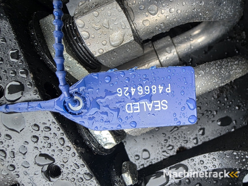 kopplaat steelwrist oq80 oilquick 80