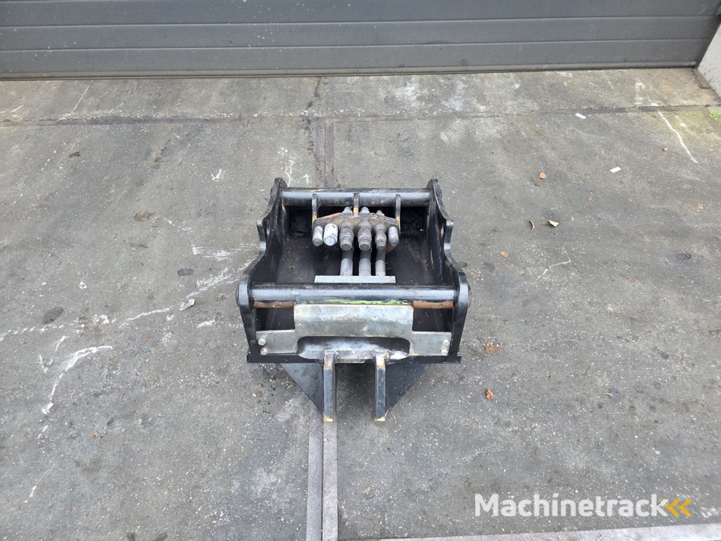 oilquick kopplaat oq70/55 adaptor plate oilquick 70 55 steelwrist