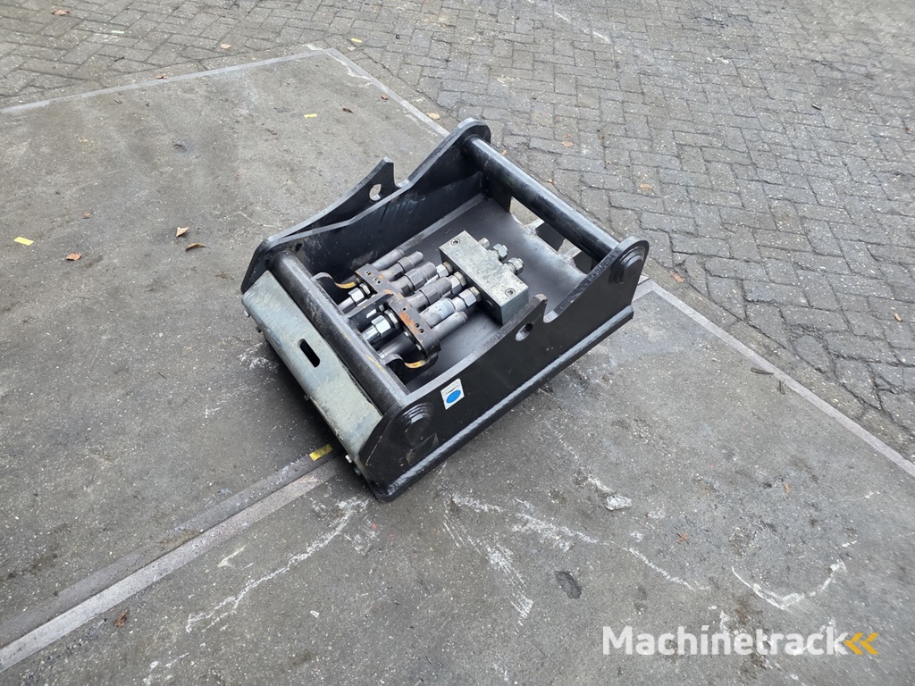 oilquick kopplaat oq70/55 adaptor plate oilquick 70 55 steelwrist