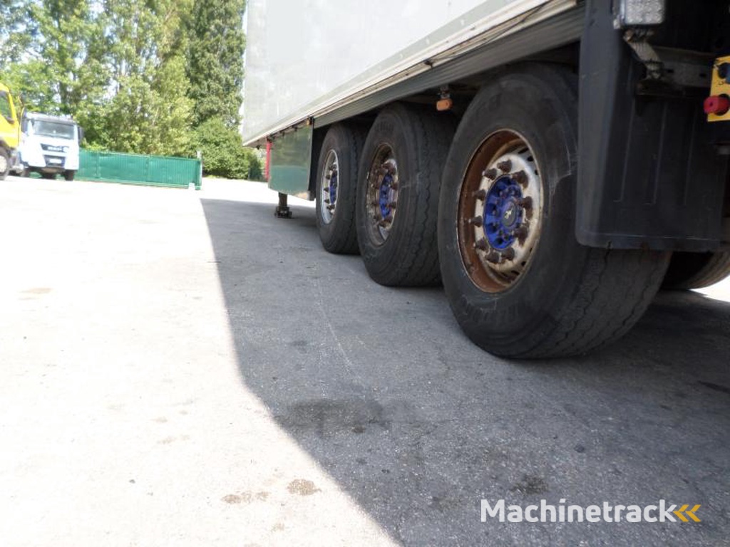 Schmitz-Cargobull SCBS