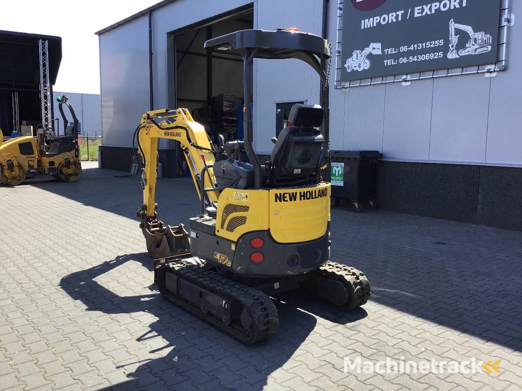 New Holland E17C