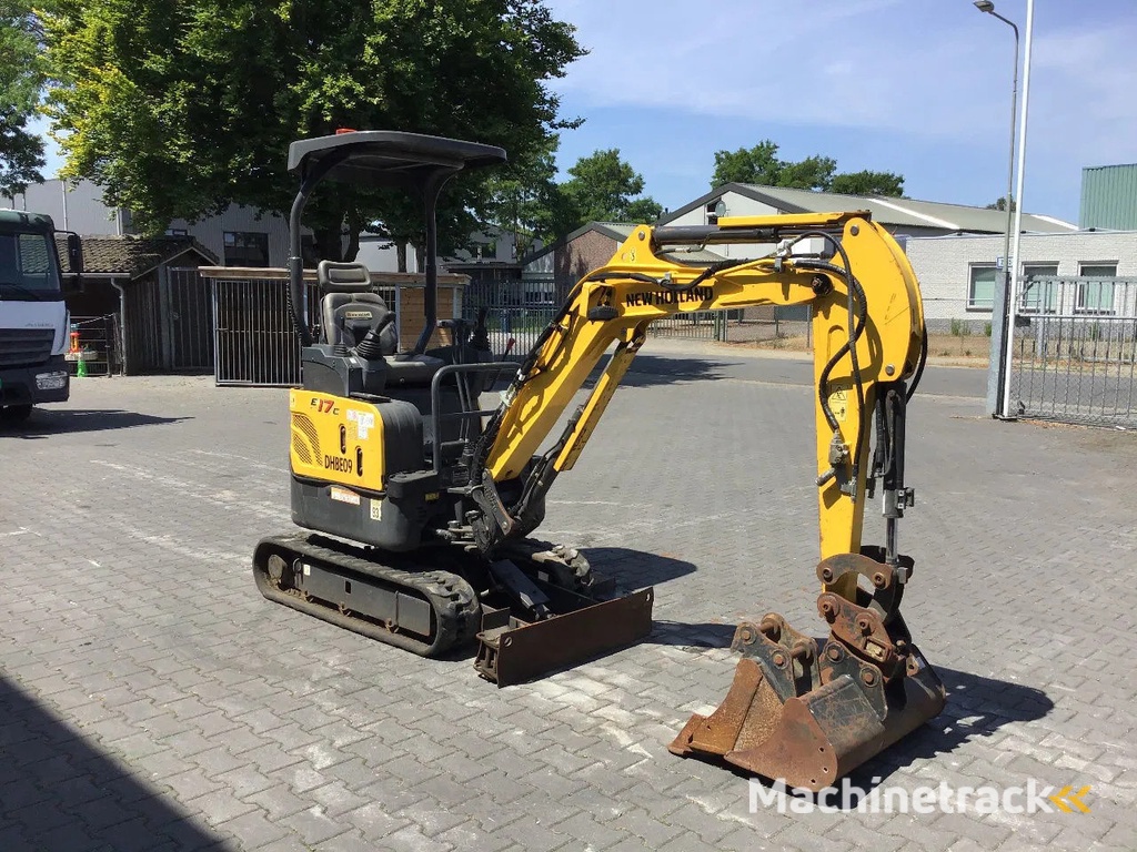New Holland E17C