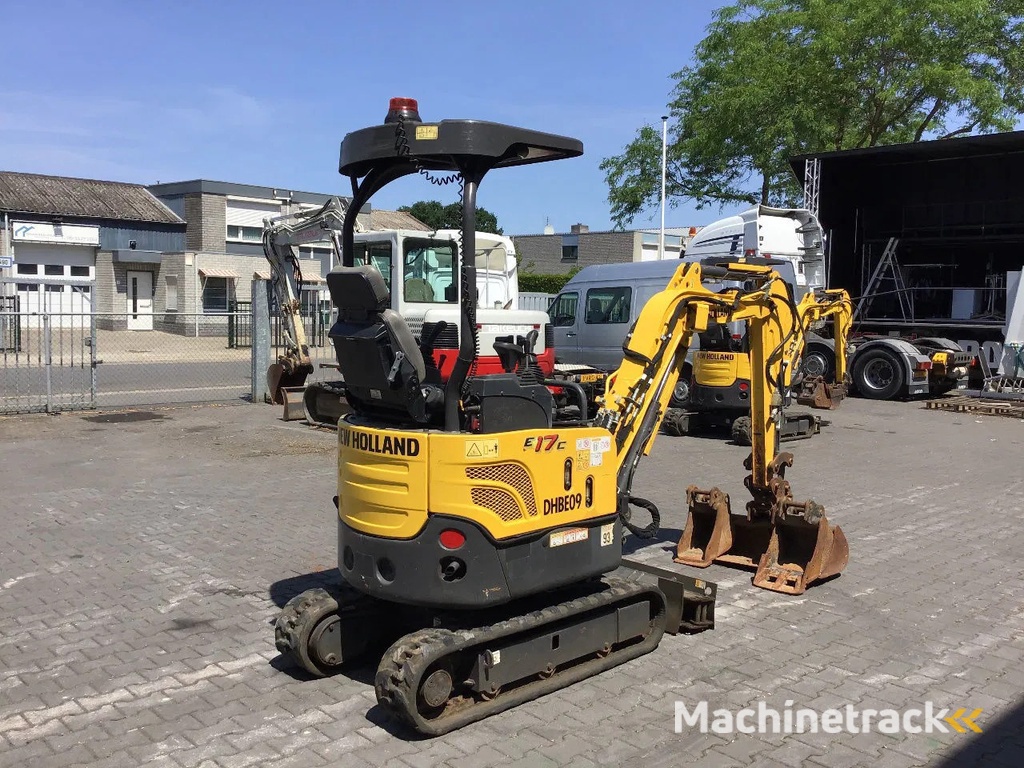 New Holland E17C